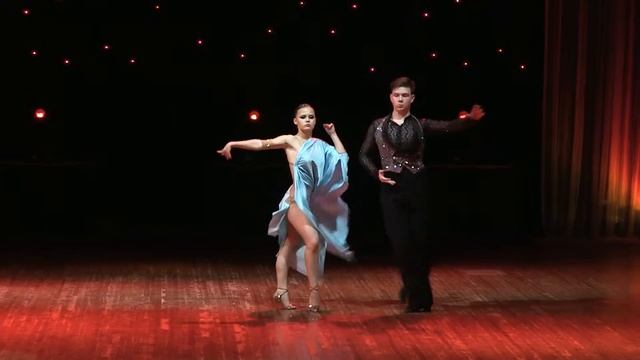 Solo Rumba Ritm смотреть онлайн