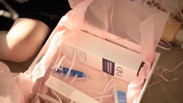 распаковка посылки из магазина корейской косметики Anana.so смотреть онлайн