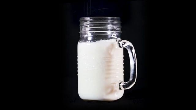 Toda la ayuda que necesitás en la cocina la podés tener con el Mixer Óptima BP4562 de Ufesa. смотреть онлайн