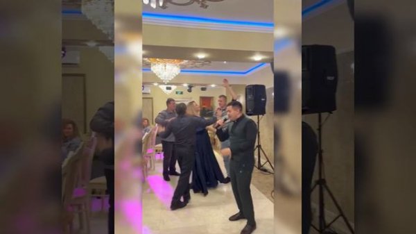 💪💥 Мужчины классно танцуют‼️ Жизнь пополам! ✨ Любовь пополам! 💔