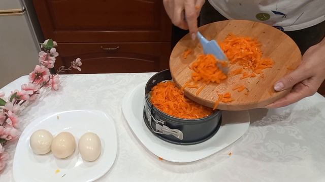 Салат с тунцом МИМОЗА просто и очень вкусно.!!! смотреть онлайн