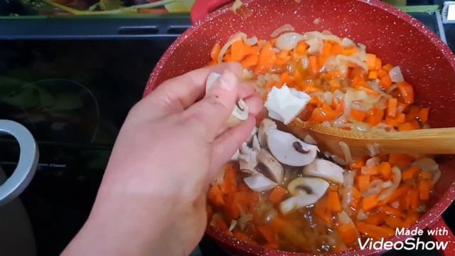 Cea mai bună Tocanitã cu ciuperci si orezi pentru iarnă. O bunatate nu te mai saturi de așa ceva. смотреть онлайн