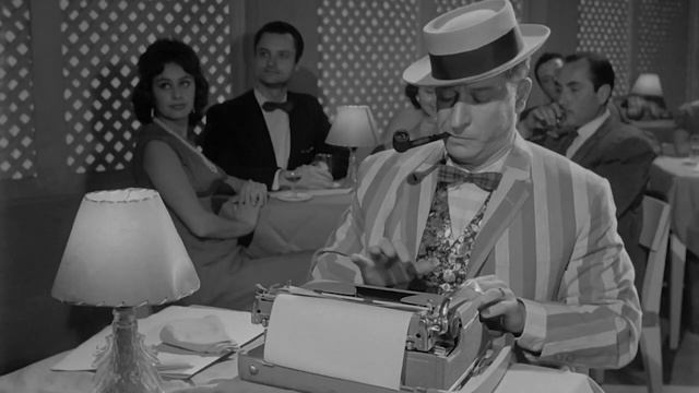 La Hora Del Crepúsculo - Rosa Carmina - Con Quien Andan Nuestros Locos (1961) смотреть онлайн