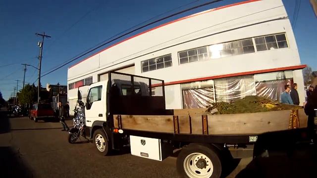 Backfire Moto Part 1 - Ballard, WA - Aftermarket Cycles - 1965 Econoline Van смотреть онлайн