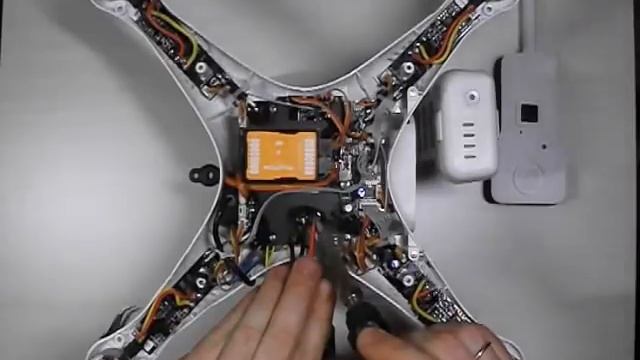 Stop Flyaway install to DJI Phantom 2/3 guide смотреть онлайн