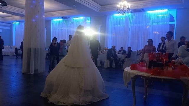 Цыганская свадьба ? Ваня и Самира❤( Танец невесты сарэ патря ?) смотреть онлайн