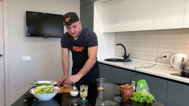 Салат Оливье Рецепт От Ждандера. Русская Кухня. Советская Кухня смотреть онлайн