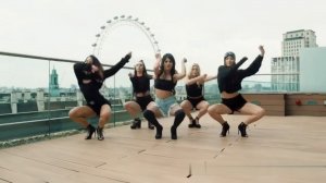 Martik C ft. Chick Flowerz - Rhythm is a dancer