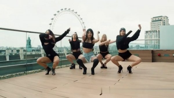 Martik C ft. Chick Flowerz - Rhythm is a dancer