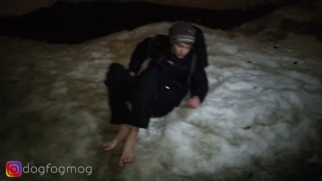 ОН ПРОШЁЛ БОСИКОМ 500м ПО СНЕГУ ЗИМОЙ!!! смотреть онлайн