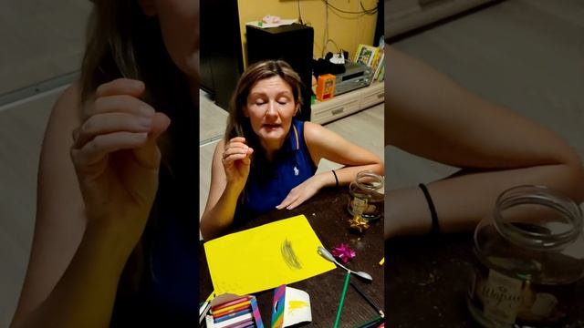 Алёне понравилось рисовать восковыми карандашами. Кто любит рисовать восковыми карандашами? ? смотреть онлайн