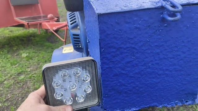 Делаю груз на бензиновый мотоблок из акамулятора.установка фар на мотоблок смотреть онлайн