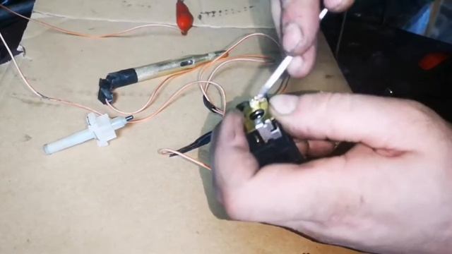 Мерседес W203 не работает стоп сигналы решено. И загорается ошибка ABS. смотреть онлайн