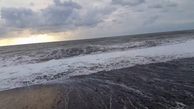Черное Море шумит смотреть онлайн