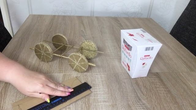 Goldene Raffaello Kutsche selber machen/Золотая карета из Raffaello смотреть онлайн