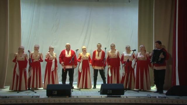 Народный коллектив ансамбль народной песни "Ярилин день" - "Сапожки русские" смотреть онлайн
