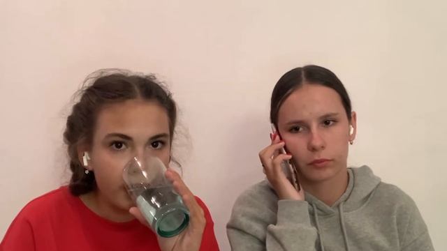 НЕАДЕКВАТНЫЕ ДЕВОЧКИ СМОТРЯТ МОНСТРОВ СНЯТЫХ НА КАМЕРУ!!! смотреть онлайн