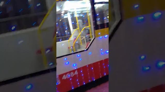 Одесса транвай номер 7 .Как видите он просто очень красивый и один такой.Потому мои ручки и чешутся смотреть онлайн