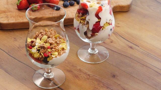 Готовим хрустящий десерт из мюсли! смотреть онлайн