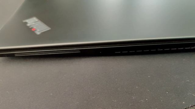 Lenovo Thinkpad T14s - a productivity BEAST - 2 external monitors смотреть онлайн