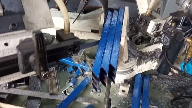 Ленточная пила по металлу в работе смотреть онлайн