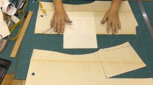 Моделирование  блузок  с коротким цельнокроеным рукавом. Часть 2.