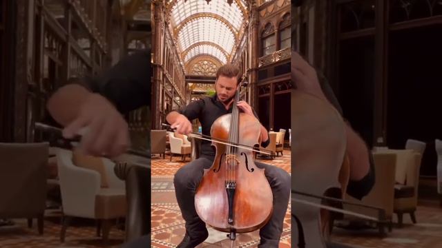 My friend from Pula Croatia 🇭🇷 on his Cello... смотреть онлайн