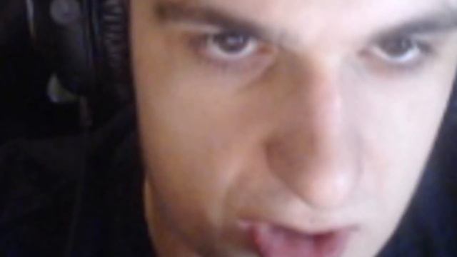 ПЕРВЫЙ РАЗ ИГРАЮ В МАЙНКРАФТ! ПОСТРОИЛИ ПЕРВЫЙ ДОМ смотреть онлайн