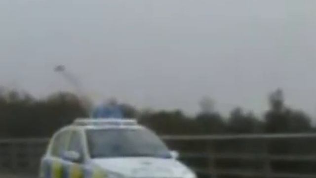 Thames Valley police Vauxhall Astra + Traffic Officer Land Rover смотреть онлайн