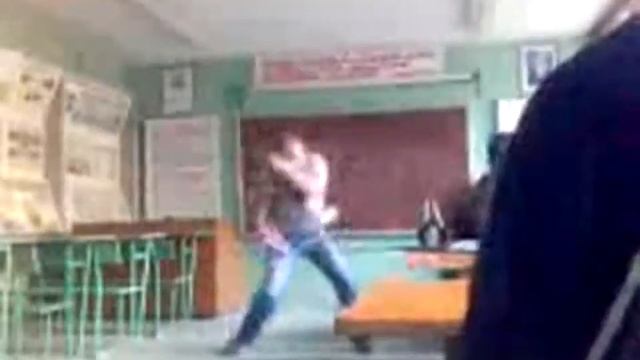 Джегло - преподаватель философии в ВСТ смотреть онлайн