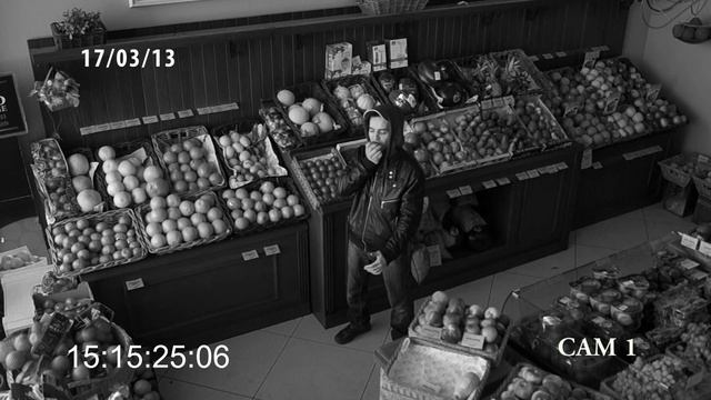 Поцелуй с помидором смотреть онлайн