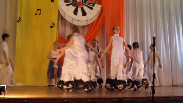 Аист на крыше - Мир на земле Амвросиевка 2016 вариант 2 смотреть онлайн