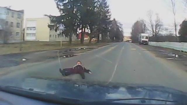 Атолино, наезд на ребенка смотреть онлайн