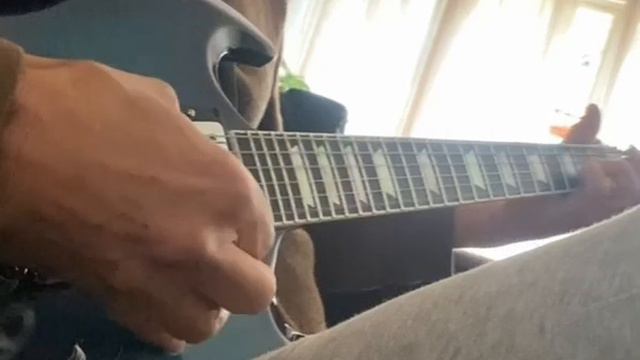 Gibson SG modern blueberry fade смотреть онлайн