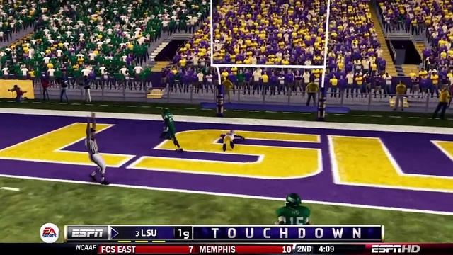 NCAA Football 13 Gameplay - Football is BACK! LSU Dynasty Gameplay - A Champions Path смотреть онлайн