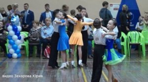 Медленный вальс  танцует пара № 46 Никита и Анна