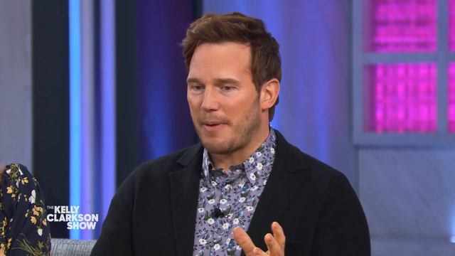 Chris Pratt Teases New Pyroraptor Dinosaur In 'Jurassic World: Dominion' смотреть онлайн