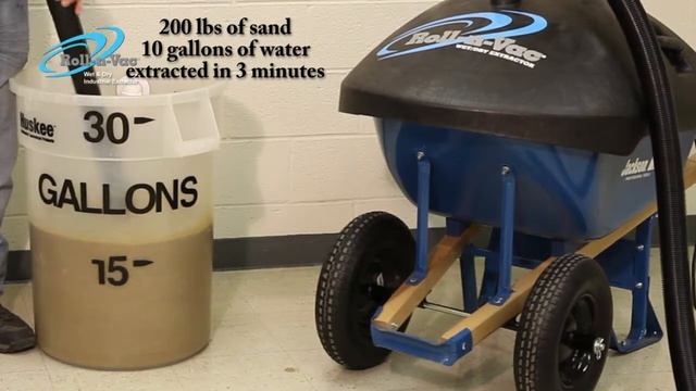 ROLL-N-VAC water and sand pick up. смотреть онлайн