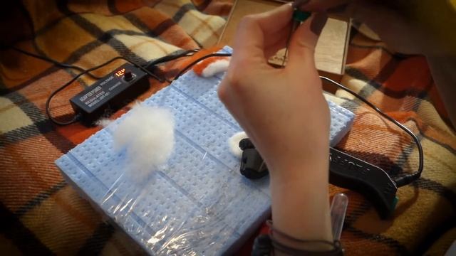 Машинка для валяння шерсті в роботі | The machine for felting wool смотреть онлайн