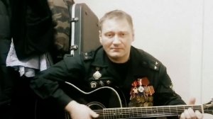 Он за Сталина глоток – я за Путина.
Ты за правнуков, а я - за детей.