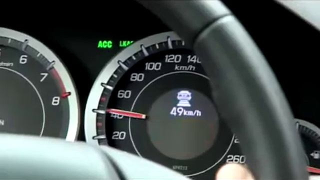 LKAS ACC safety features on the 8th Gen Accord. смотреть онлайн