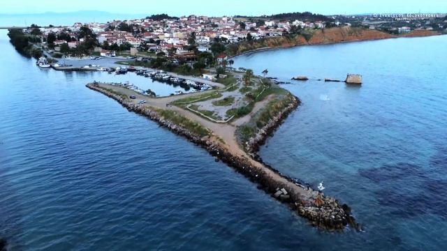 Nea Potidea Halkidiki Greece. Ηλιοβασίλεμα στην Νέα Ποτίδαια Χαλκιδικής από ψηλά με drone. смотреть онлайн