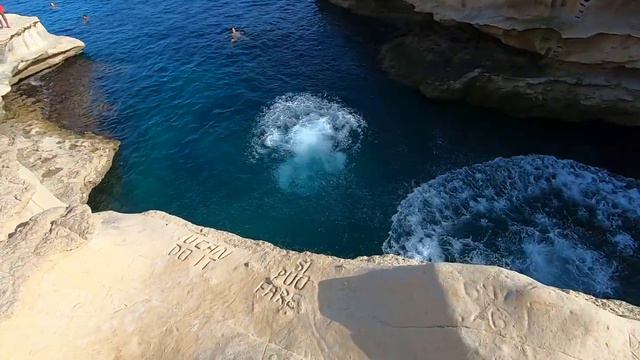 Malta 2020 St Peter's pool Неплохой прыжок! смотреть онлайн