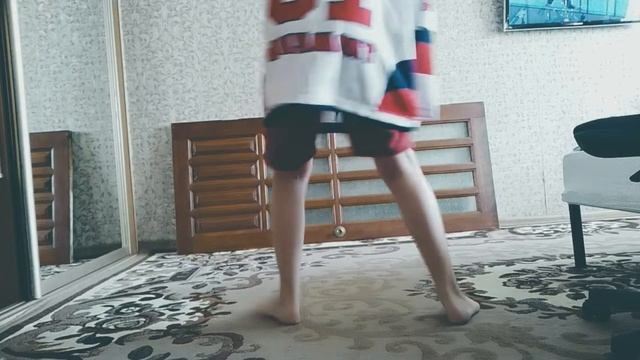 Как тренироваться вратарям по хоккею дома! смотреть онлайн