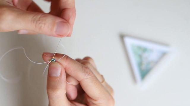 TUTO: Le bracelet fleuri en perles Miyuki смотреть онлайн