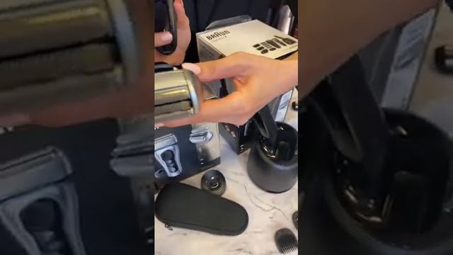 Окунитесь в мир бритья и стайлинга волос с бритвами и триммерами Braun смотреть онлайн