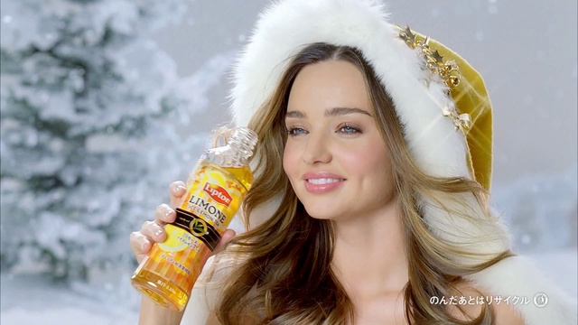 Миранда Керр - Lipton (рекламный ролик 2) смотреть онлайн