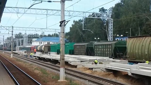 ВЛ11М-241 На станции Отдых смотреть онлайн