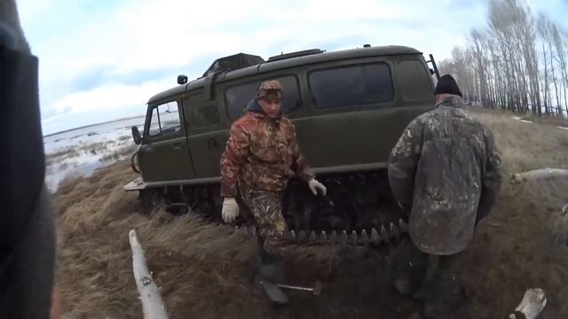 Открытие весеннего сезона - "Ремонт гусянки" смотреть онлайн