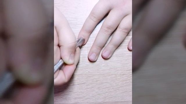 ЧТО НУЖНО ДЕЛАТЬ ПЕРЕД ПОКРАСКОЙ НОГТЕЙ смотреть онлайн